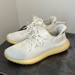 Yeezy Boost 350 V2 Triple White Sneakers